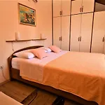 2 Bedroom With Garden * Млини