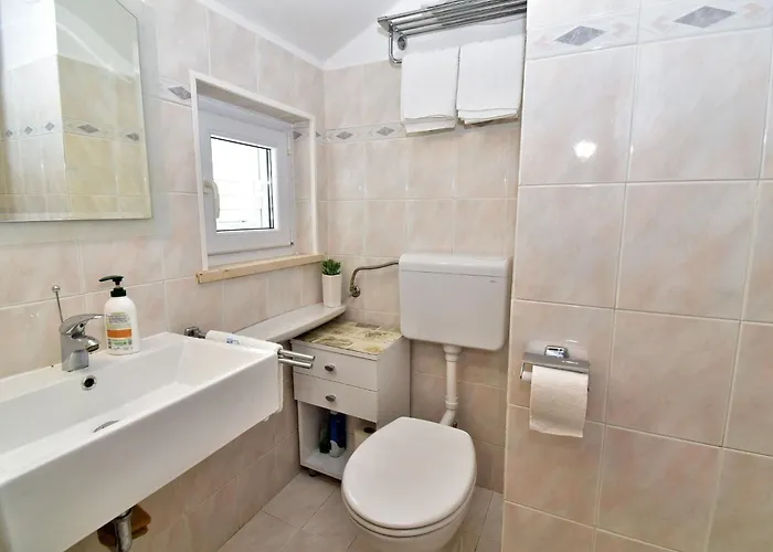 公寓 2 Bedroom With Garden