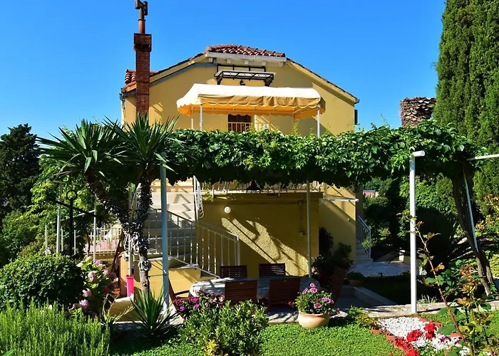 2 Bedroom With Garden 公寓 *